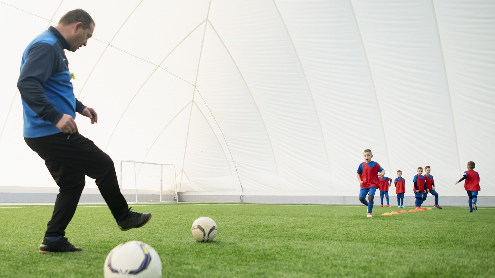 How Football Classes Help Shape Future Champions - Tricity Connect
